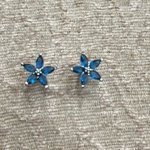 Elegant Blue Floral Stud Earrings